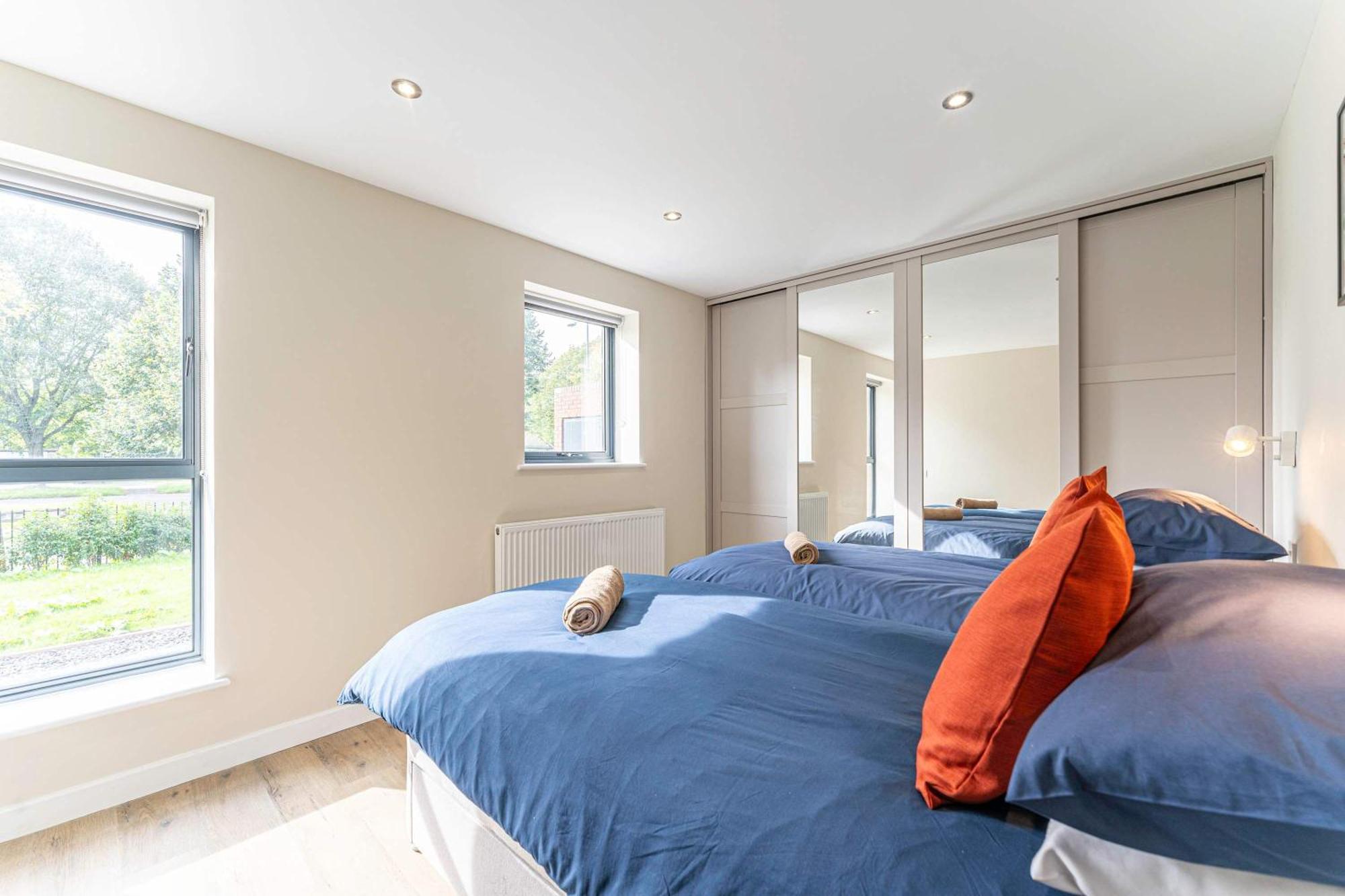 Stylish 2 Bedroom Apartments In Derby Ngoại thất bức ảnh