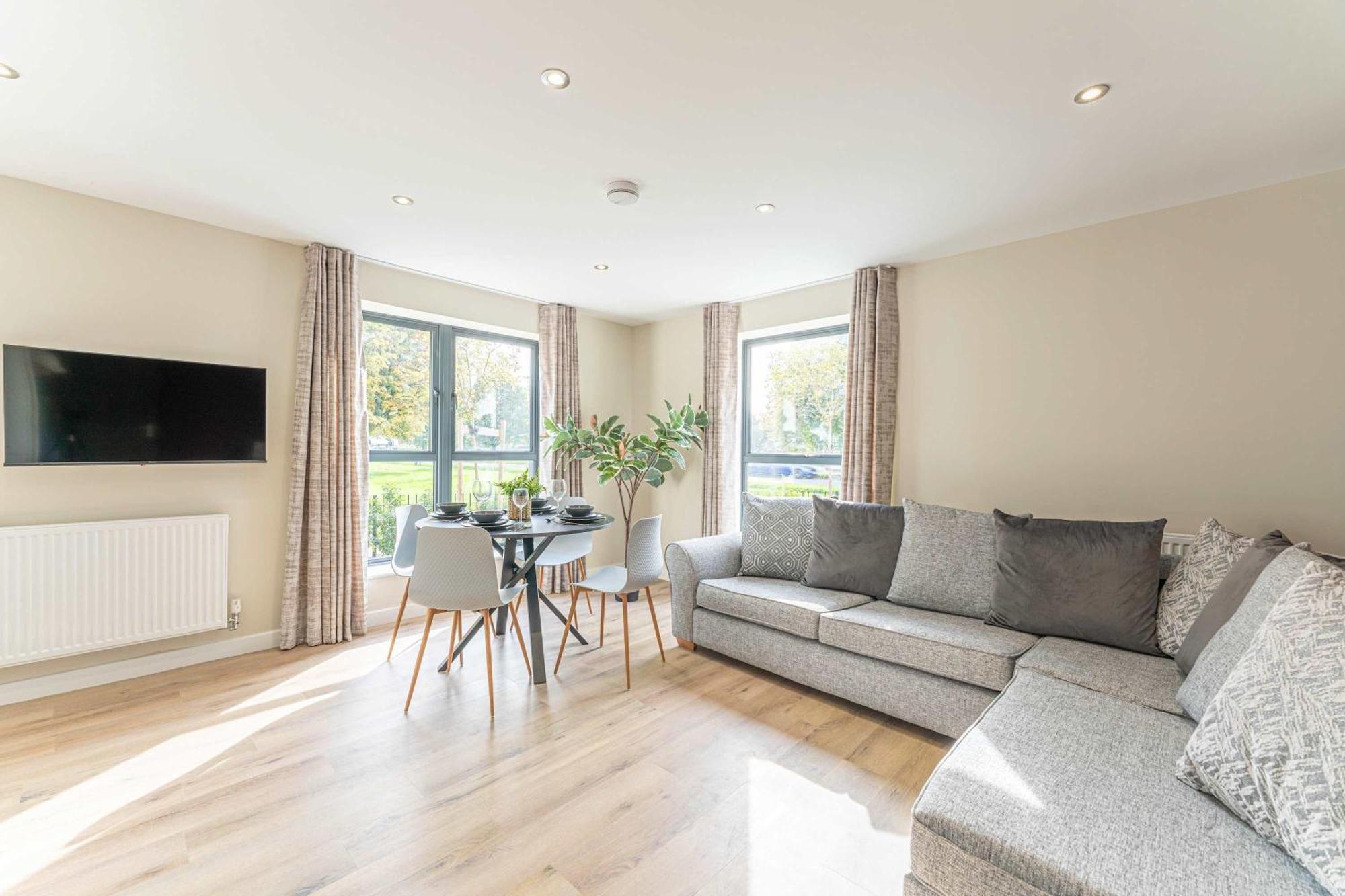 Stylish 2 Bedroom Apartments In Derby Ngoại thất bức ảnh